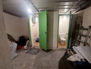 Retail in Madrid, Madrid for lease Interior Photo- Image 2 of 3