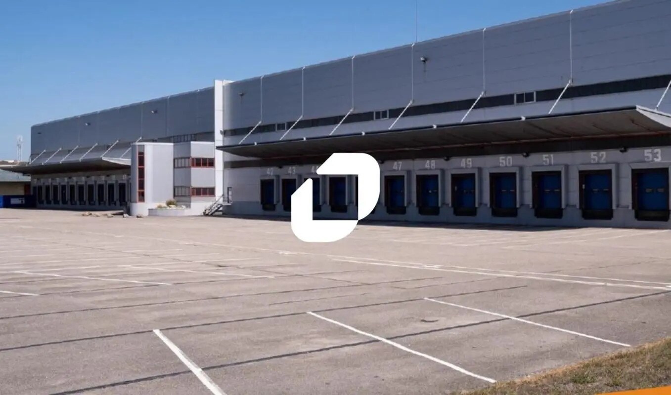 Industrial in Saint-Quentin-Fallavier for lease Building Photo- Image 1 of 18