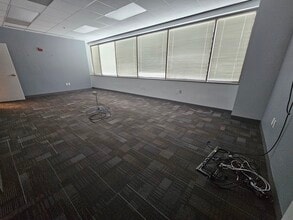 3928 Pender Dr, Fairfax, VA for lease Building Photo- Image 2 of 6