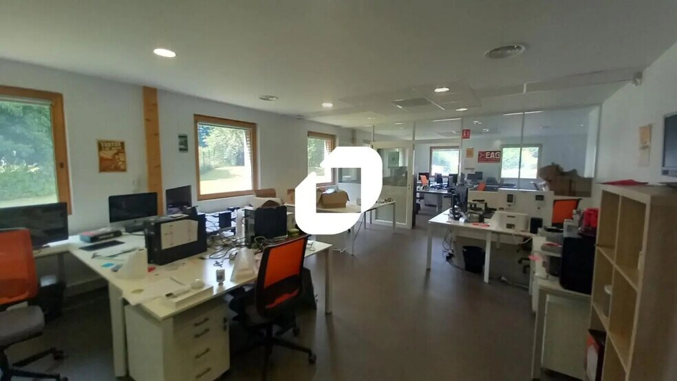 Bureau dans Sainghin-en-Mélantois à louer - Photo intérieure - Image 2 de 8