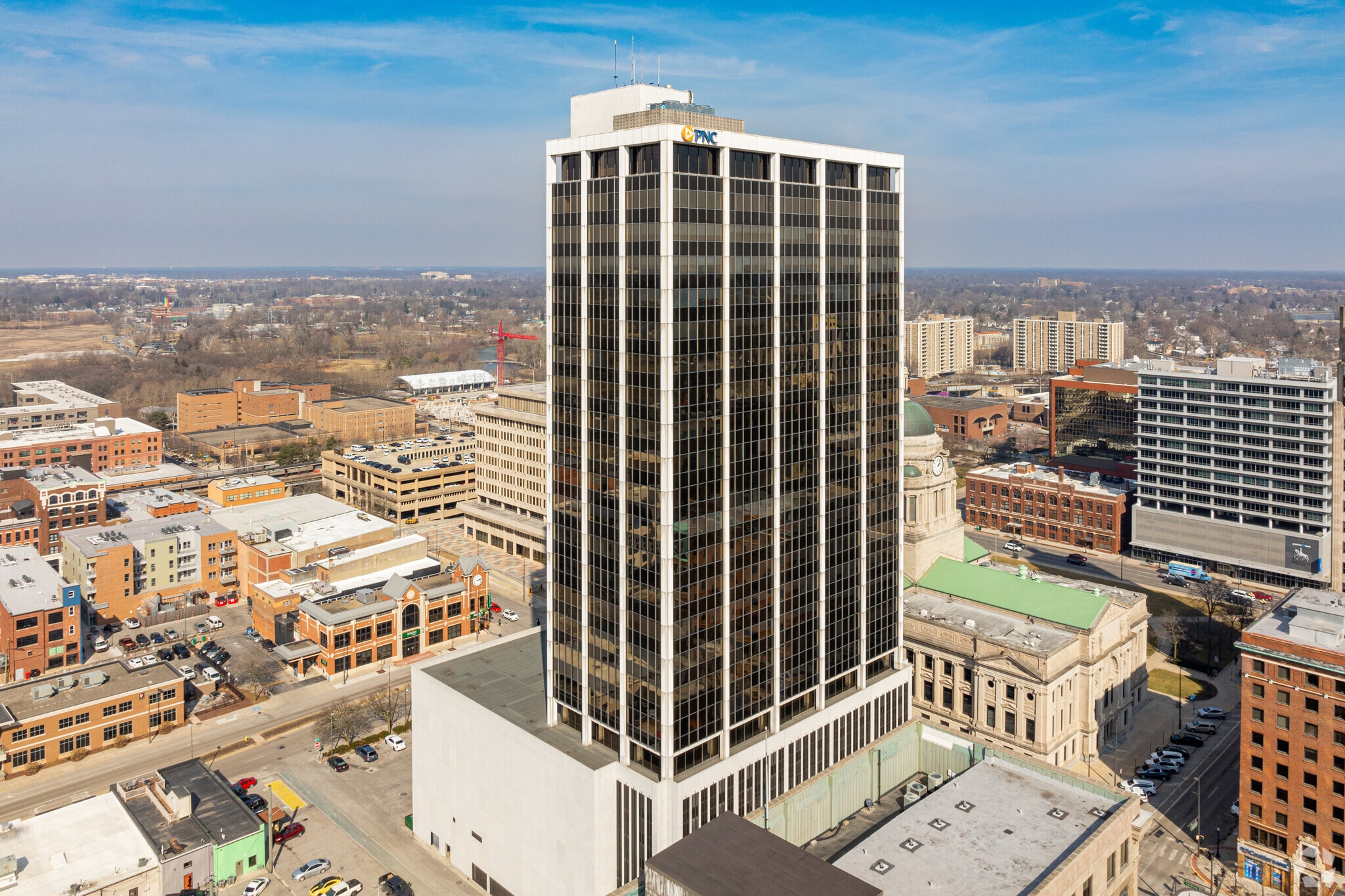 110 W Berry St, Fort Wayne, IN for lease Primary Photo- Image 1 of 25