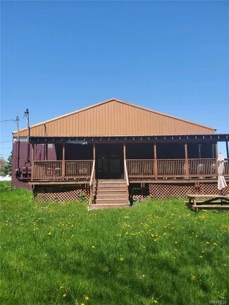 Plus de détails pour 1693 East Ave, Barker, NY - Commerce de détail à vendre