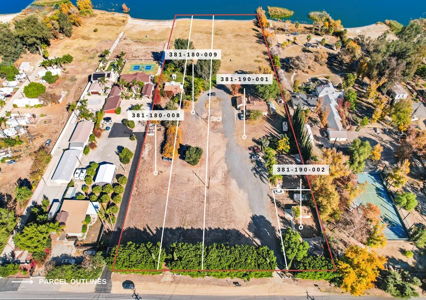 17690 Grand Ave, Lake Elsinore, CA à vendre - Photo du bâtiment - Image 2 de 6