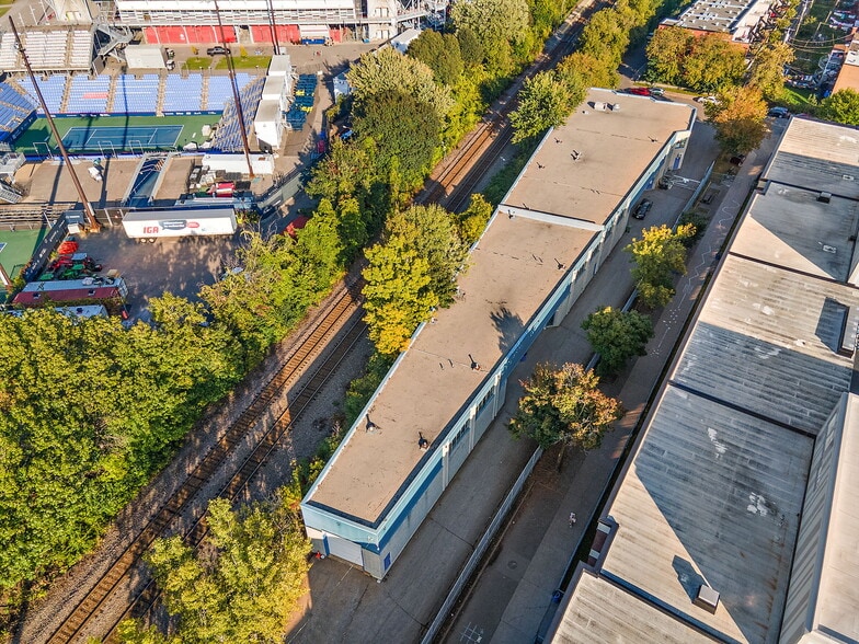 403-409 Rue Saint-Roch, Montréal, QC à louer - Photo du bâtiment - Image 3 de 72
