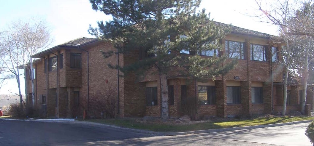 2114 N Lincoln Ave, Loveland, CO for lease Building Photo- Image 1 of 5