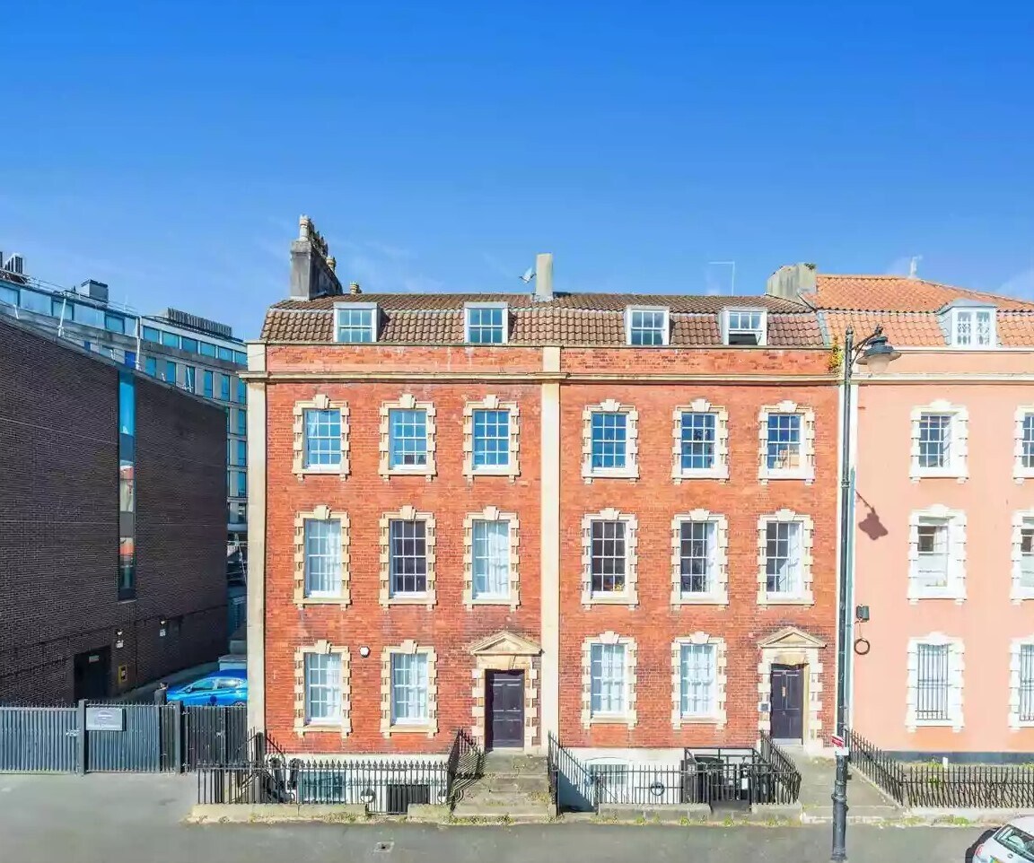 15-16 Brunswick Sq, Bristol à vendre Photo du bâtiment- Image 1 de 1