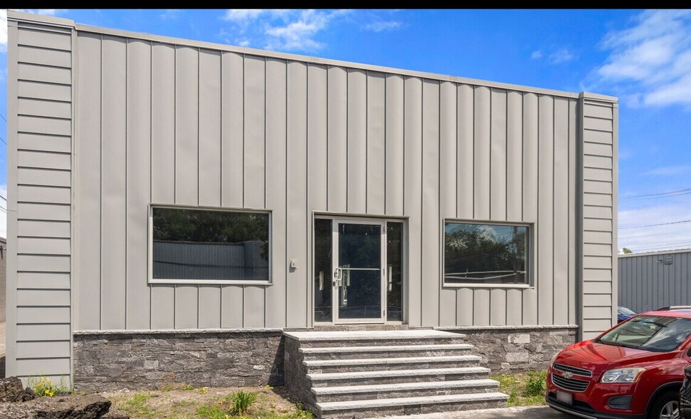 45 Tosca Dr, Stoughton, MA for lease - Building Photo - Image 1 of 35