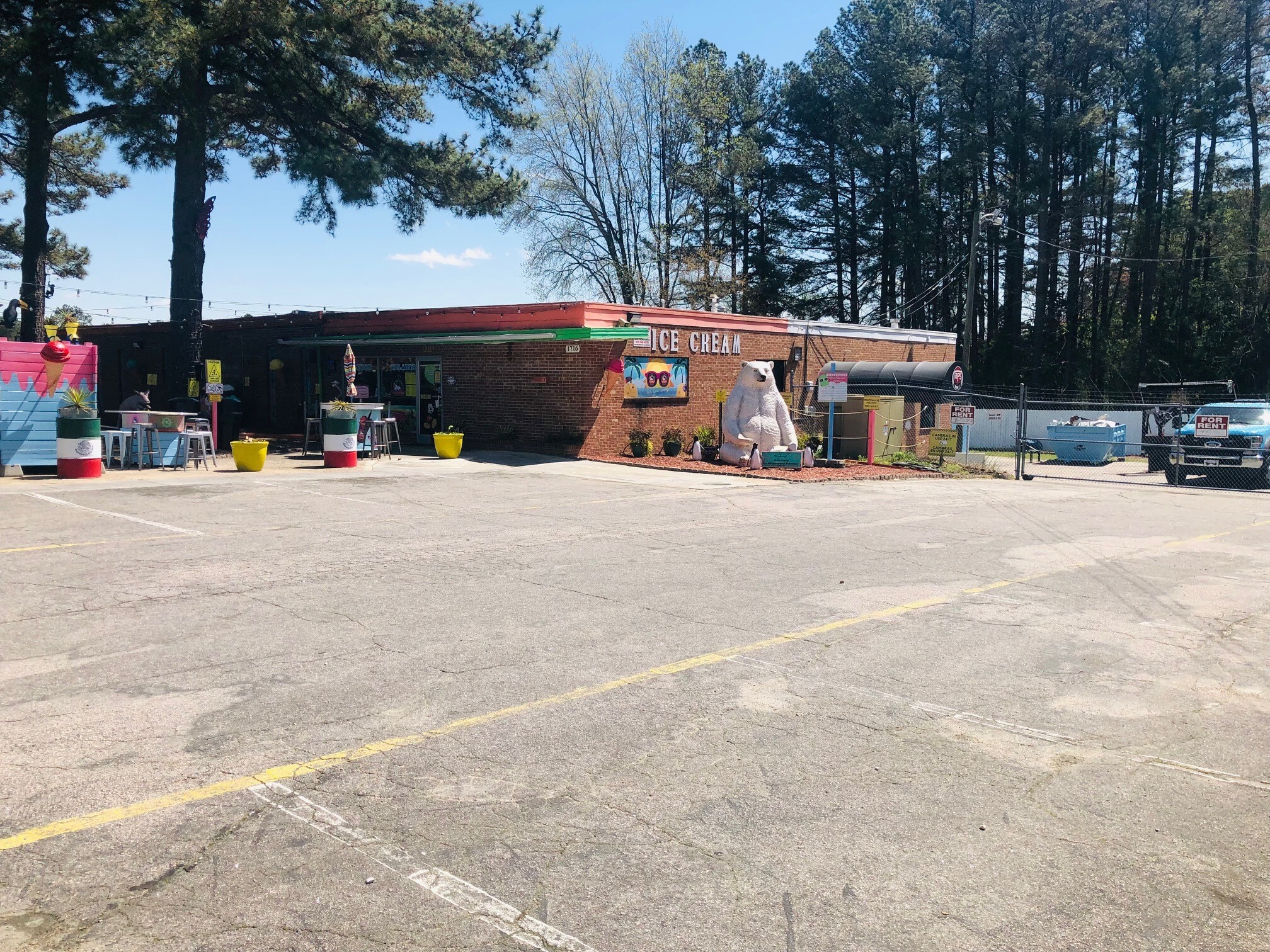 1716 St Albans Dr, Raleigh, NC for lease Building Photo- Image 1 of 11