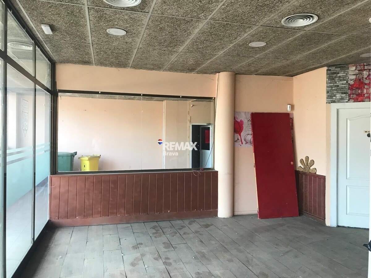 Bordils, GER 17462 - Unit 1 - - Interior Photo - Image 2 of 12
