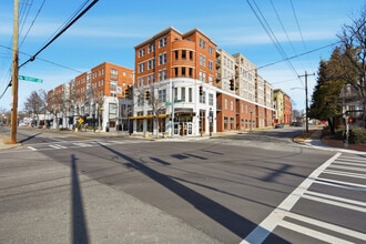 1315 East Blvd, Charlotte, NC à louer Photo intérieure- Image 2 de 3