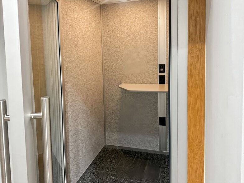 480 N Orlando Ave, Winter Park, FL for lease - Interior Photo - Image 2 of 15