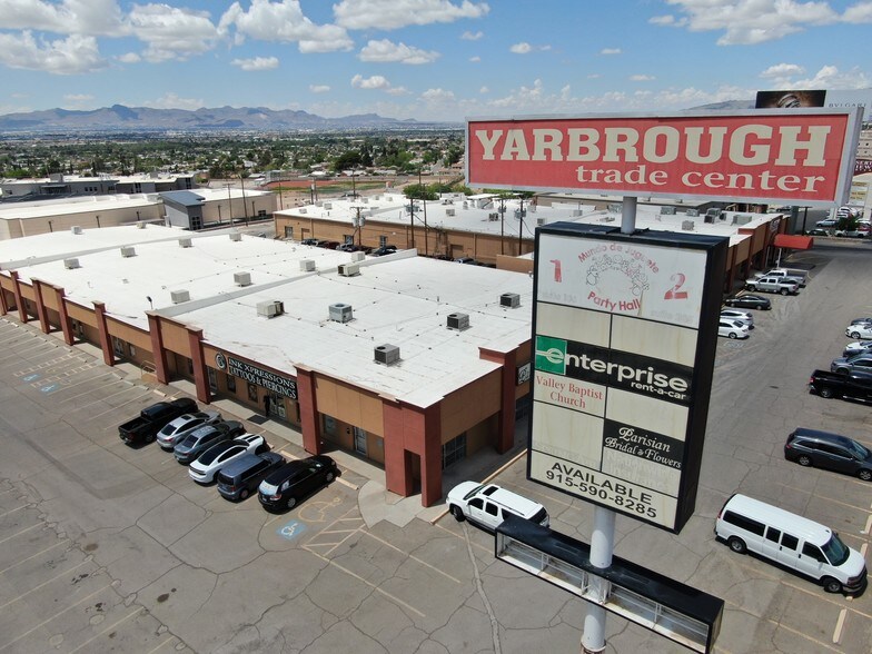 7924-7934 W Gateway Blvd, El Paso, TX à louer - Photo du bâtiment - Image 2 de 14