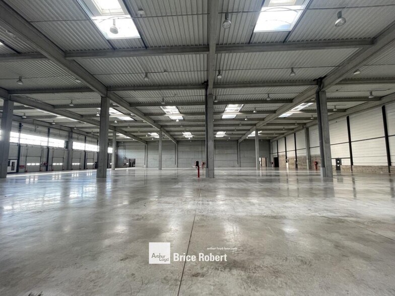 555 Rue De La Dombes, Miribel for lease - Building Photo - Image 3 of 9
