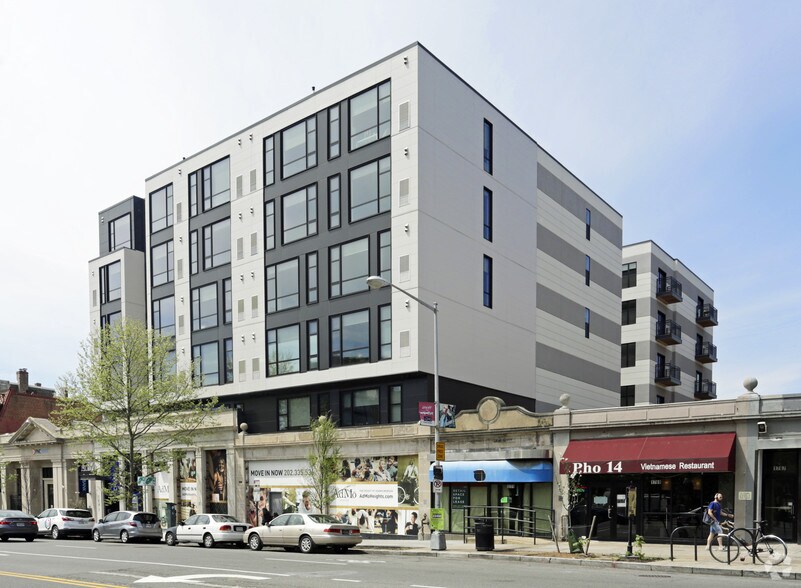 1777 Columbia Rd NW, Washington, DC à louer - Photo du bâtiment - Image 2 de 32