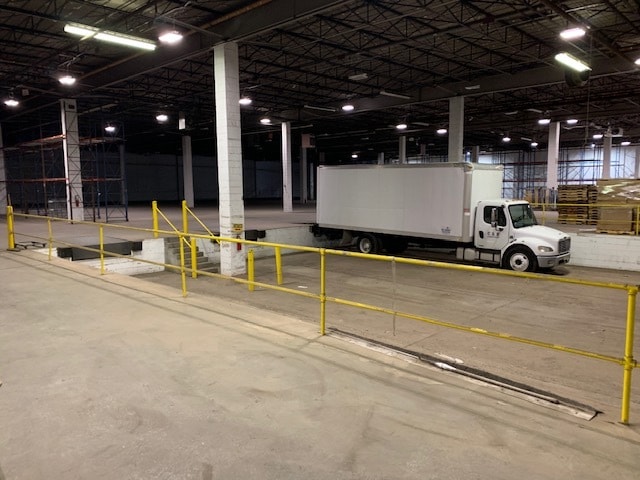 125 Jackson Ave, Edison, NJ for lease - Building Photo - Image 3 of 11