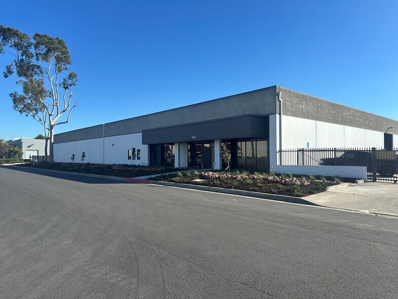 7412 Anaconda Ave, Garden Grove, CA à louer - Photo du bâtiment - Image 2 de 3