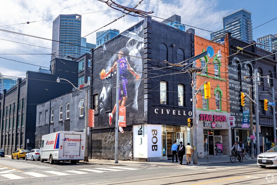 269 Queen St W, Toronto, ON à vendre - Photo principale - Image 1 de 9