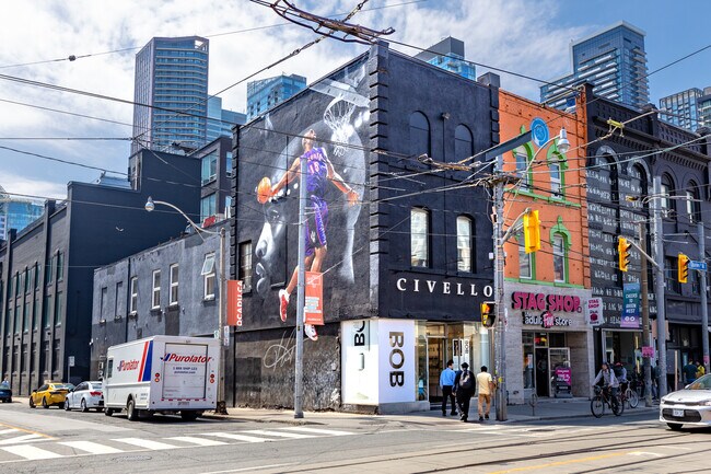 Plus de détails pour 269 Queen St W, Toronto, ON - Commerce de détail à vendre