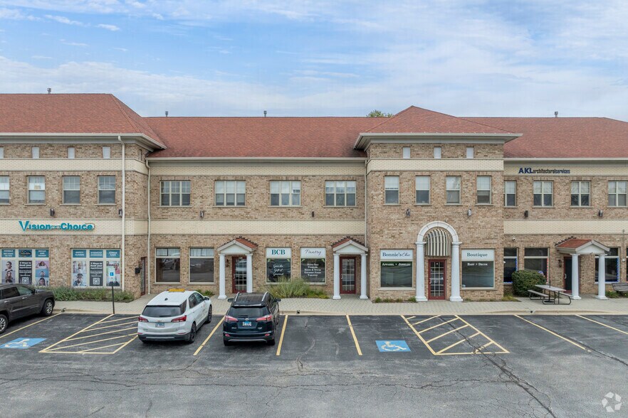 34121 N Route 45, Grayslake, IL à louer - Photo du bâtiment - Image 3 de 5