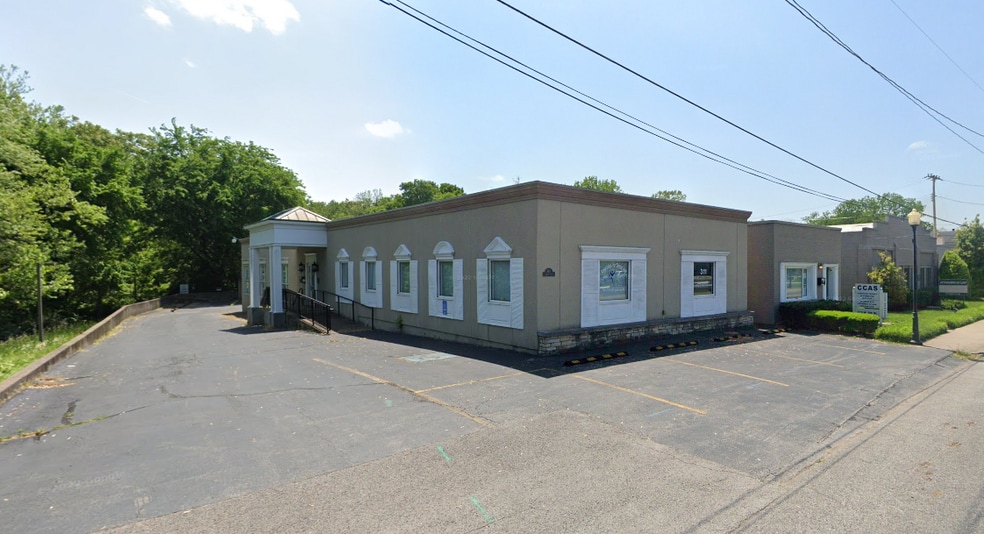 311 W 9th St, Hopkinsville, KY for lease - Primary Photo - Image 1 of 41