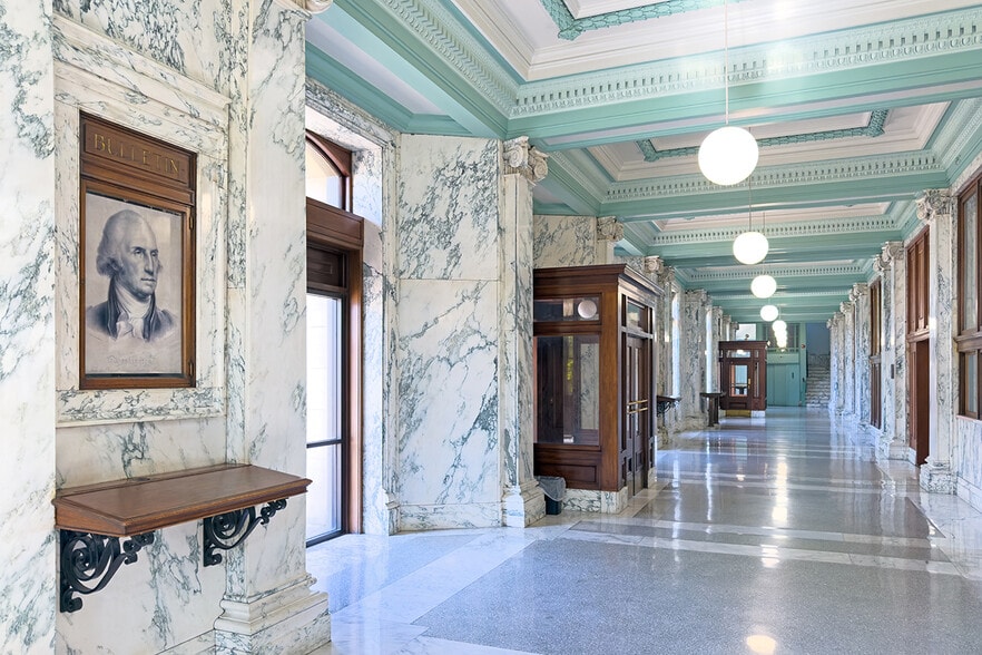 298 24th St, Ogden, UT for sale - Interior Photo - Image 2 of 6