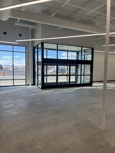 1720 N Main St, Logan, UT for lease - Building Photo - Image 3 of 8