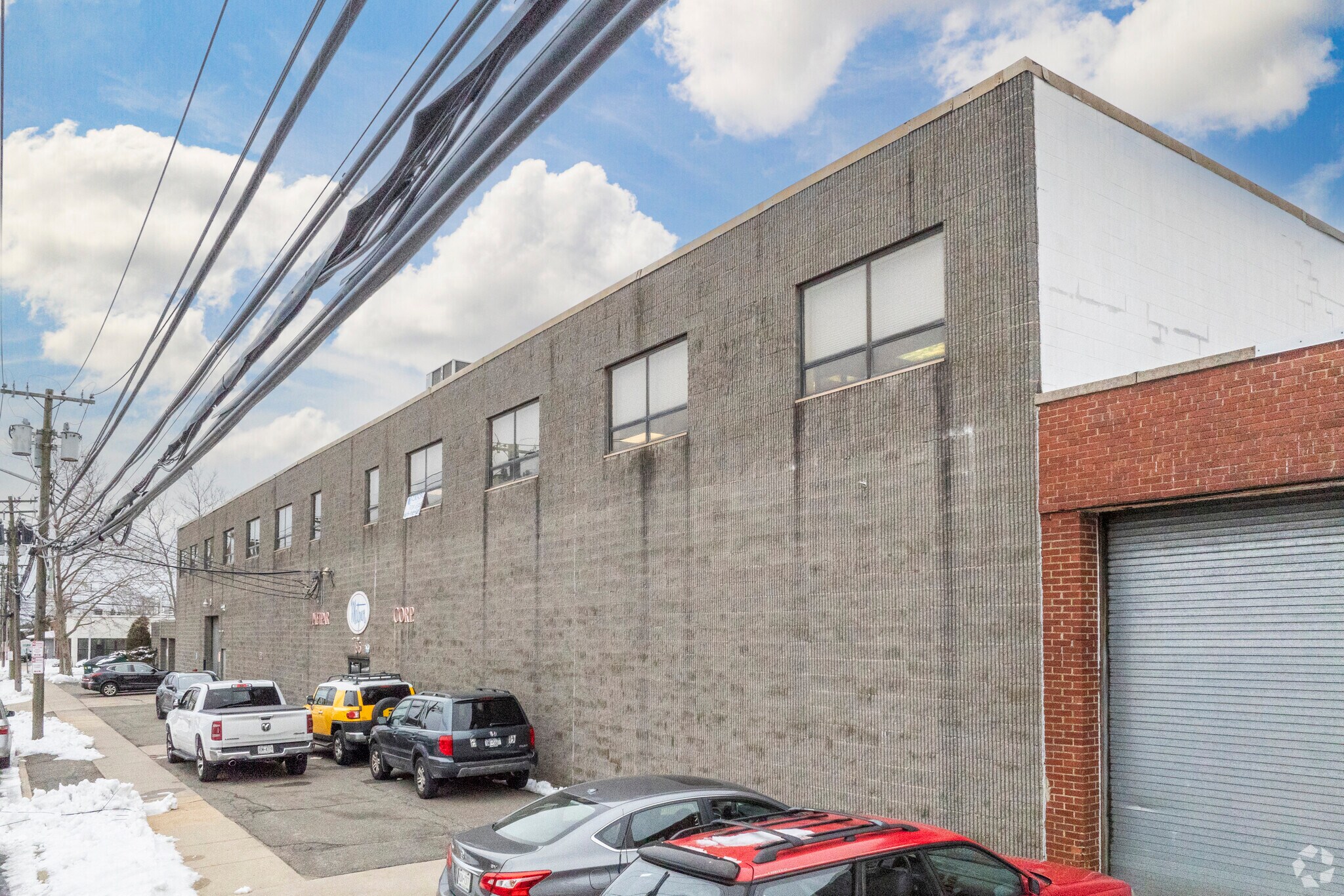 95 State St, Westbury, NY for lease Primary Photo- Image 1 of 2