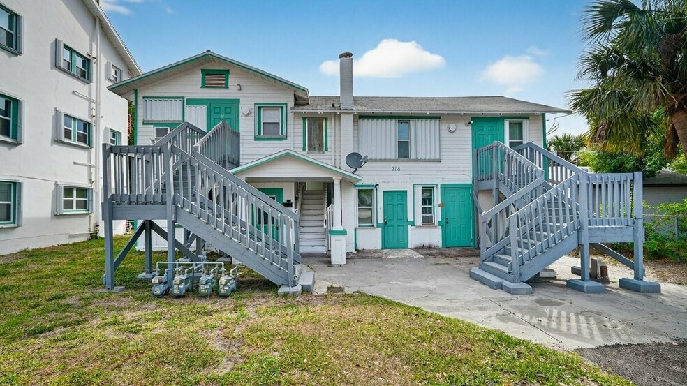 218-228 N Oleander Ave, Daytona Beach, FL à vendre - Photo du bâtiment - Image 2 de 17