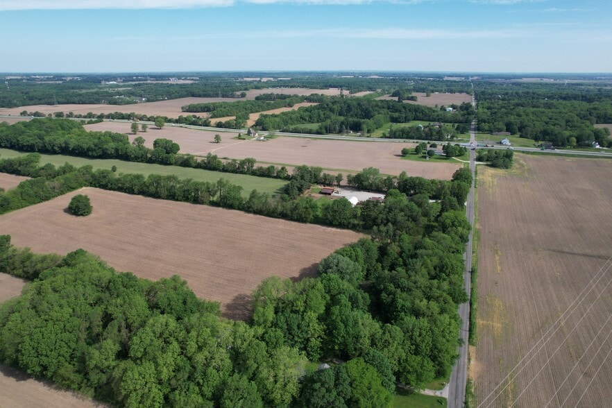 56160 Timothy Rd, New Carlisle, IN for sale - Building Photo - Image 2 of 8