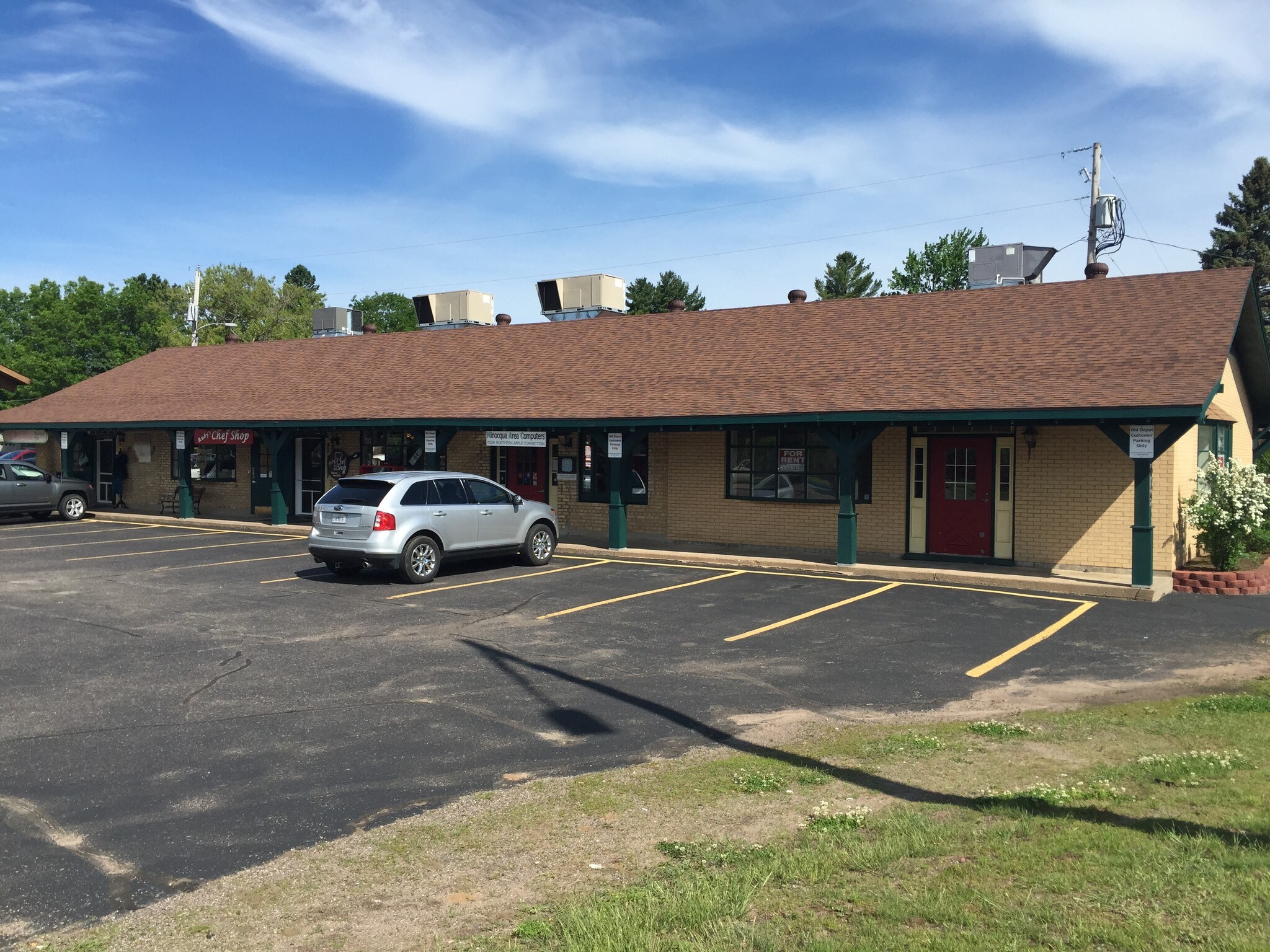 619 Oneida St, Minocqua, WI for lease Primary Photo- Image 1 of 4