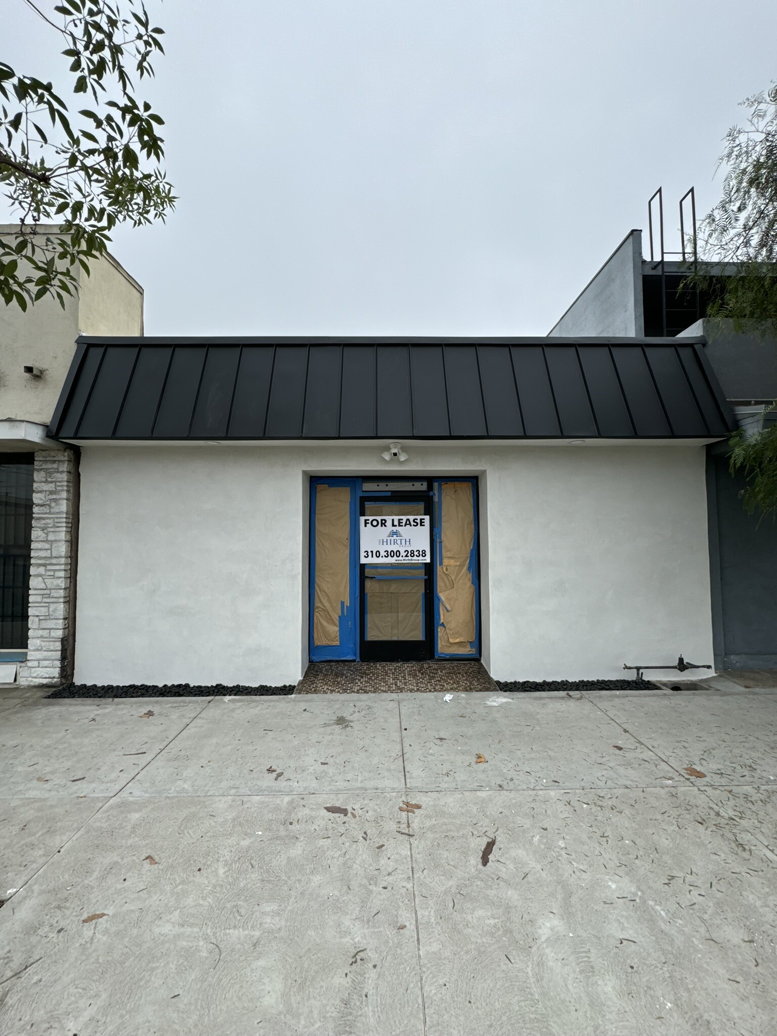 10432 Burbank Blvd, North Hollywood, CA for lease Building Photo- Image 1 of 10