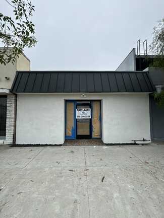 Plus de détails pour 10432 Burbank Blvd, North Hollywood, CA - Vente au détail à louer