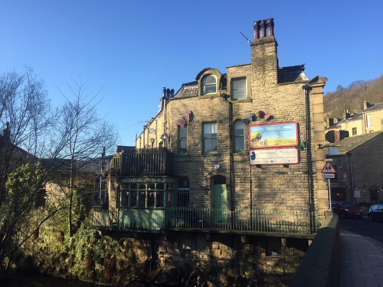 1-3 Market St, Hebden Bridge à vendre - Photo principale - Image 1 de 1