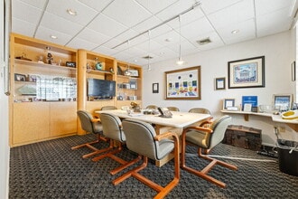 236-246 N Main St, New City, NY à louer Photo intérieure- Image 2 de 18