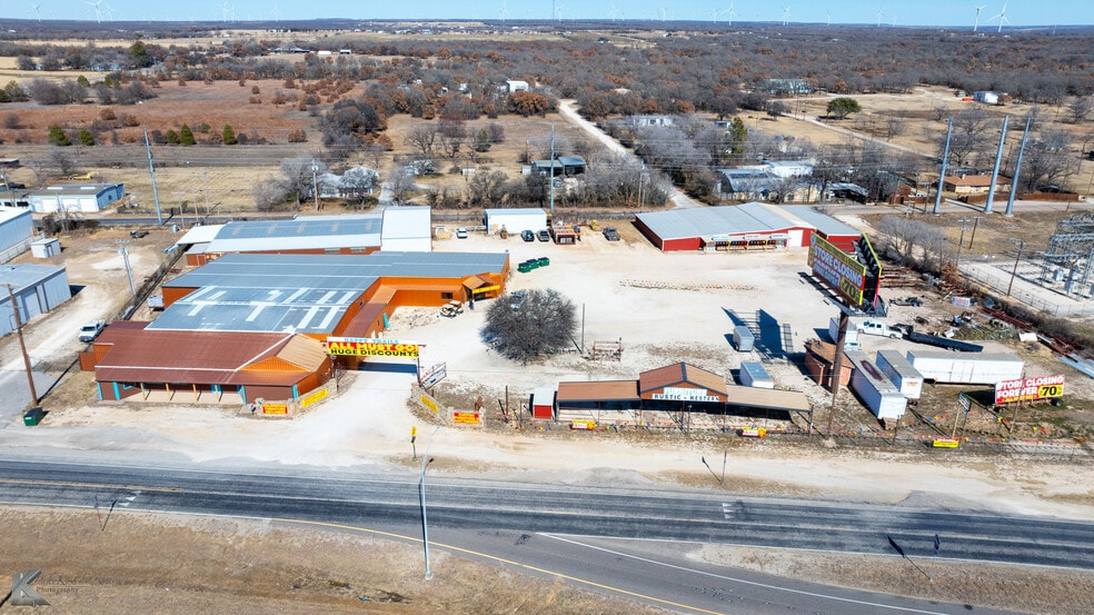 302 N Access Rd, Clyde, TX à vendre - Photo du bâtiment - Image 3 de 56