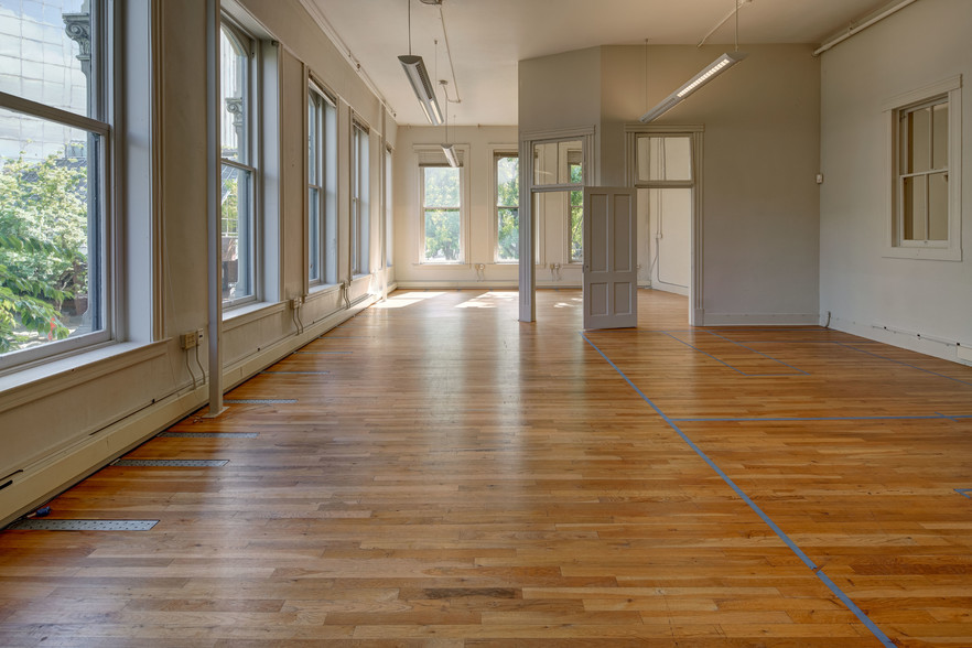 222-228 NW Davis, Portland, OR for lease - Interior Photo - Image 3 of 7