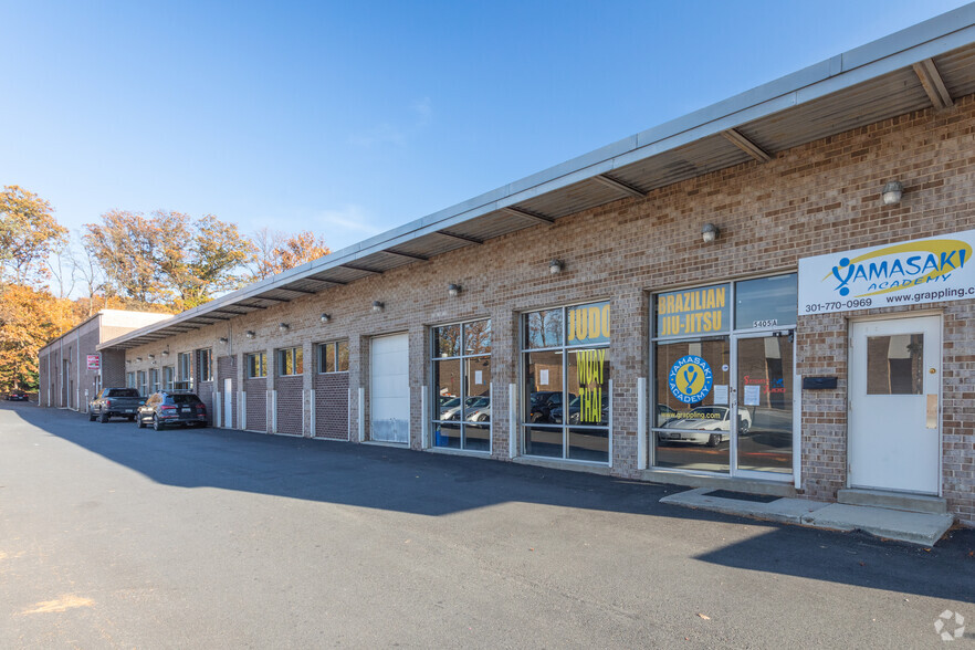 5405-5407 Port Royal Rd, Springfield, VA for lease - Building Photo - Image 1 of 5