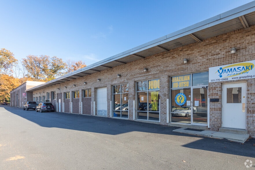 5405-5407 Port Royal Rd, Springfield, VA for lease - Building Photo - Image 2 of 5