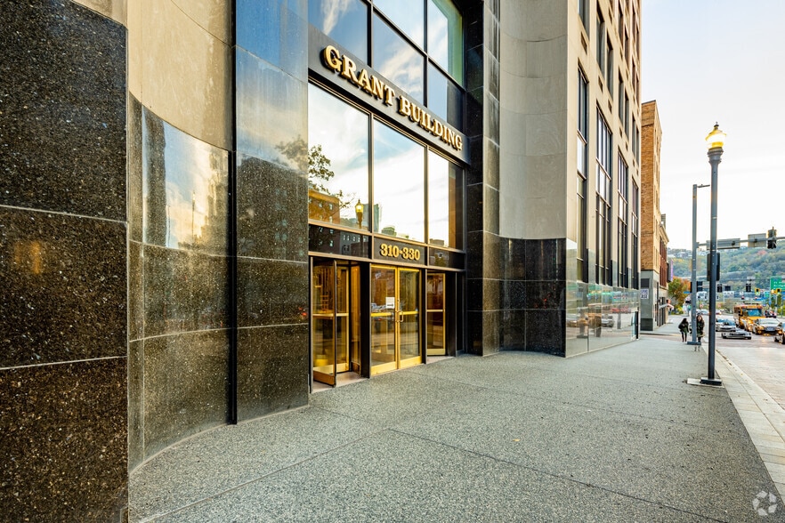 310-330 Grant St, Pittsburgh, PA for lease - Building Photo - Image 2 of 11