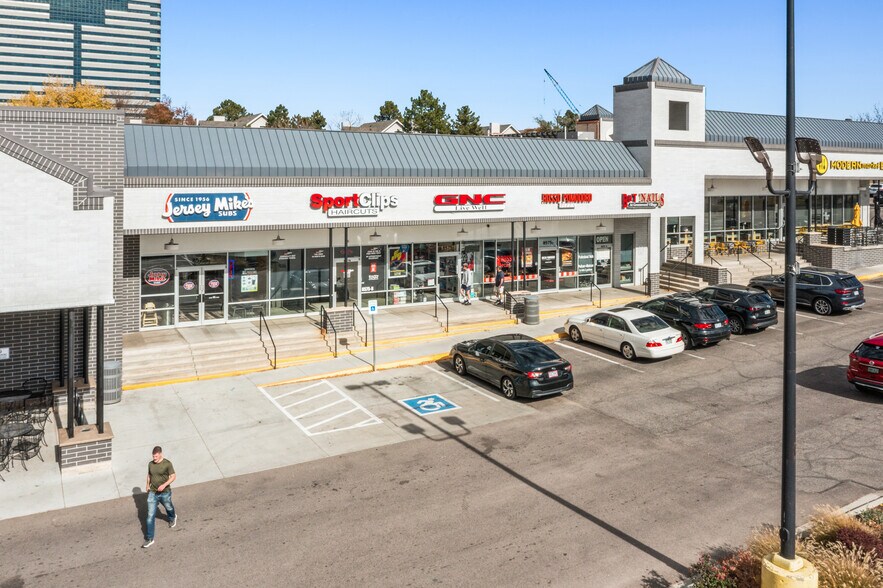 8525-8575 E Arapahoe Rd, Englewood, CO à louer - Photo du bâtiment - Image 3 de 11