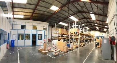 Industrial in Marseille for lease Interior Photo- Image 2 of 5