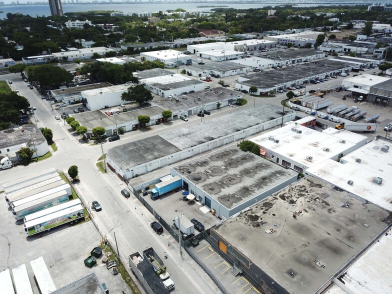270 NE 70th St, Miami, FL à vendre - Photo du bâtiment - Image 2 de 8