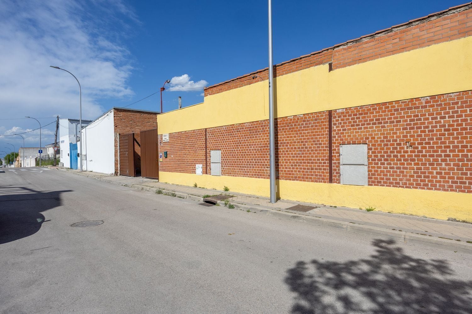 Industrial in Madrid, Madrid for sale Primary Photo- Image 1 of 16
