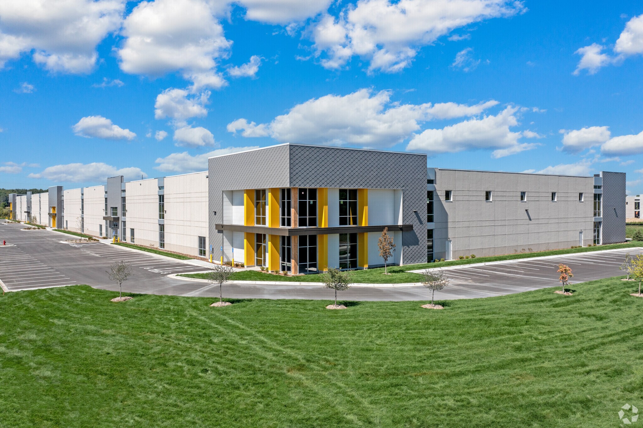 1215 Chaska Creek Blvd, Chaska, MN for lease Building Photo- Image 1 of 3