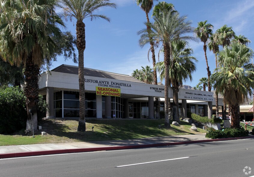 71511 Highway 111, Rancho Mirage, CA à vendre - Photo du bâtiment - Image 2 de 2