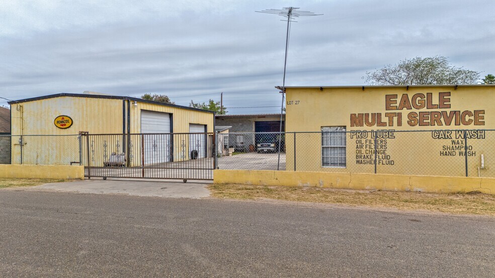 27 S Eagle Ave, Roma, TX à vendre - Photo du bâtiment - Image 2 de 10