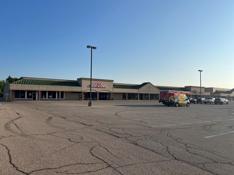 1570-1596 Covington Ave, Piqua, OH for sale - Building Photo - Image 1 of 1