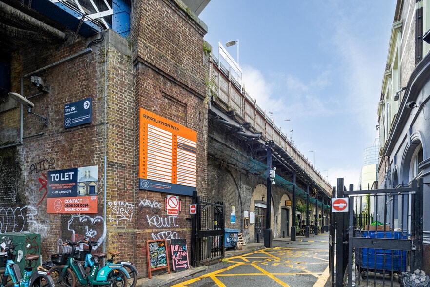 Resolution Way, London for lease - Primary Photo - Image 1 of 6