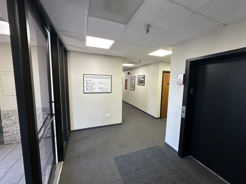 210 N Hammes Ave, Joliet, IL à louer - Photo du bâtiment - Image 2 de 4