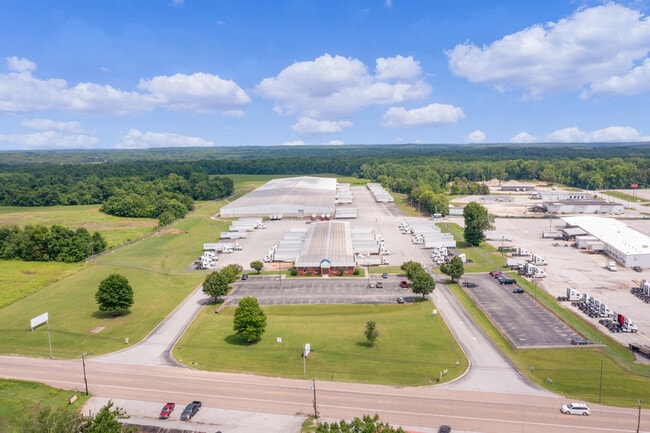 Plus de détails pour 1980 Highway 70 E, Jackson, TN - Industriel à louer